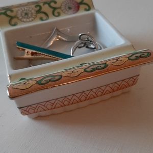 Lenwile Ardalt China trinket jewelry holder